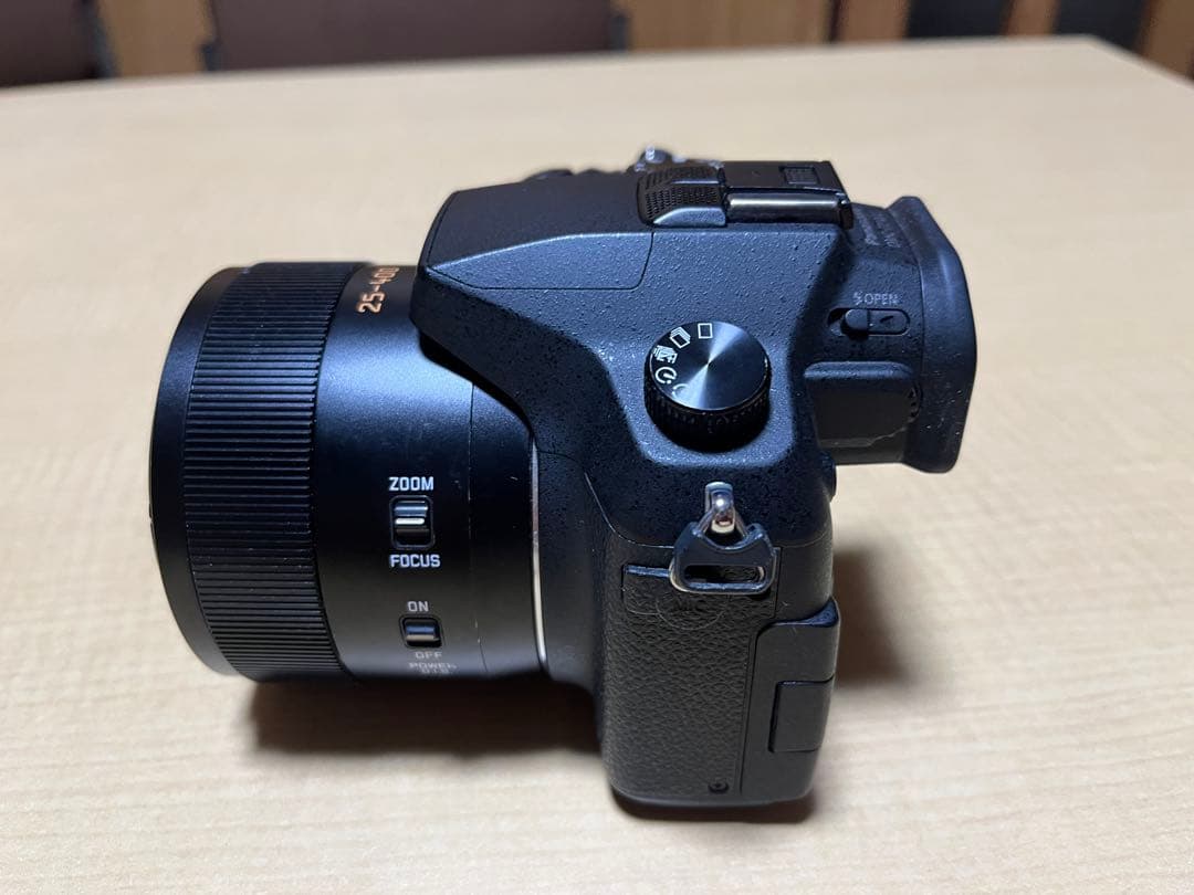 Panasonic DMC-FZ1000 コンパクトデジタルカメラ　LUMIX