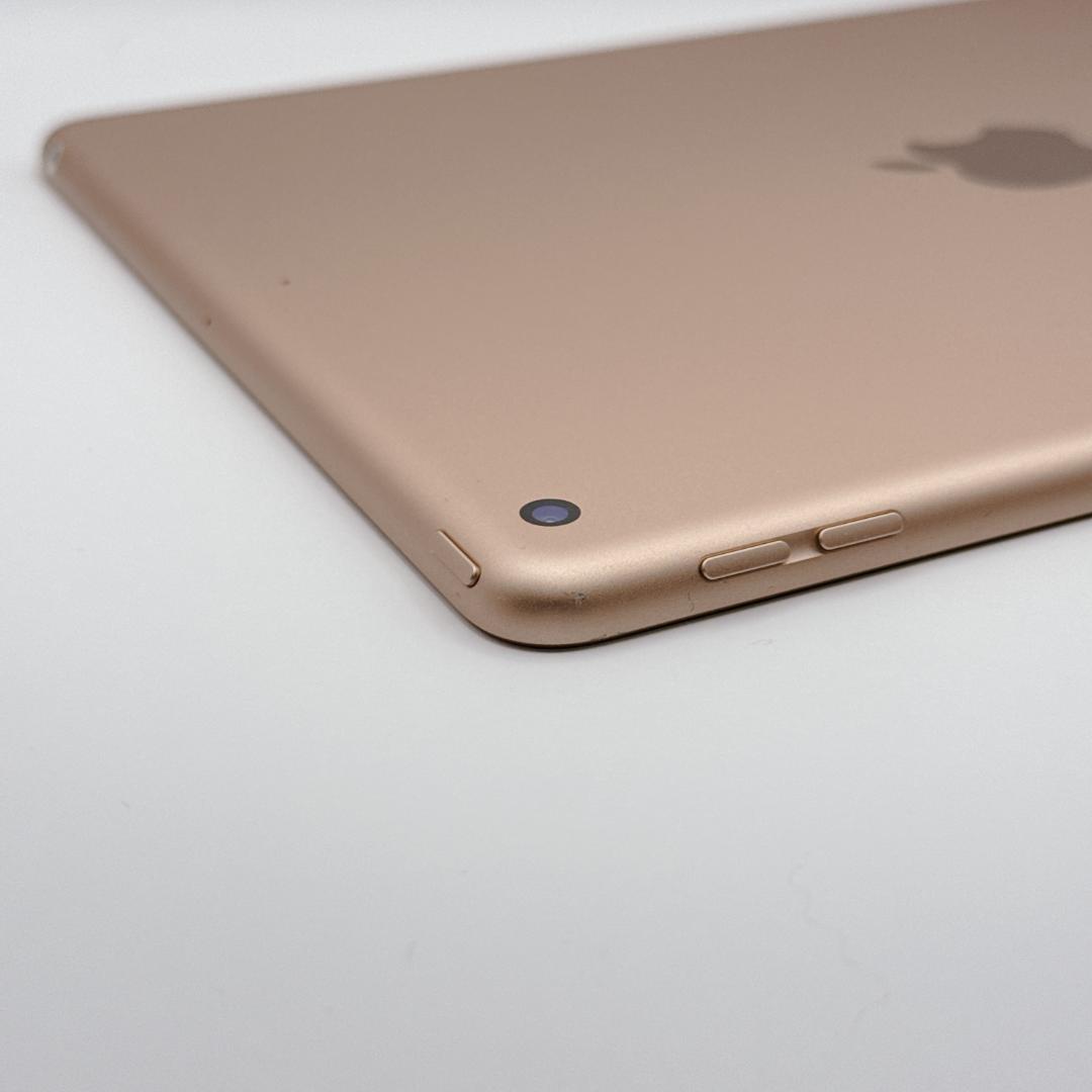 iPad 第7世代 32GB Wi-Fi+Cellular MW762J/A