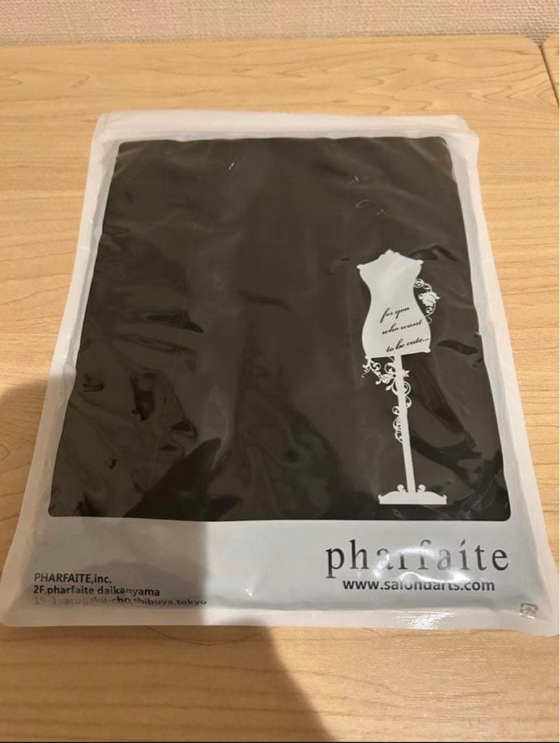 【pharfaite】ベルベットエナメルハイネックスイムウェア Lサイズ