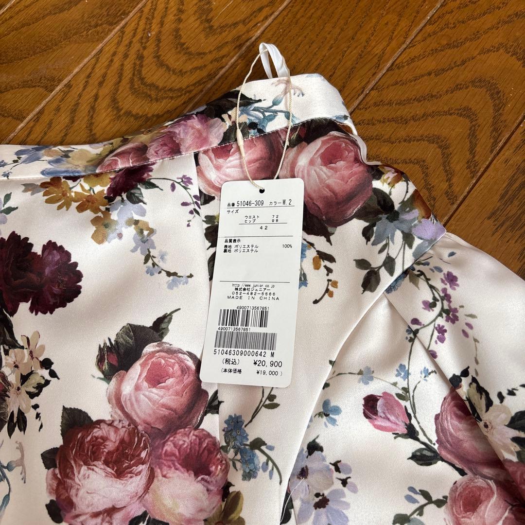 値引き不可❣️新品タグ付き❣️ローズティアラ42スカート