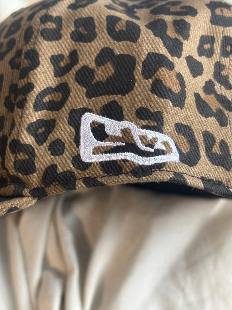 YVL ドッキング　キャップ　カモ　ヒョウ柄 opium プレイボーイカーティ