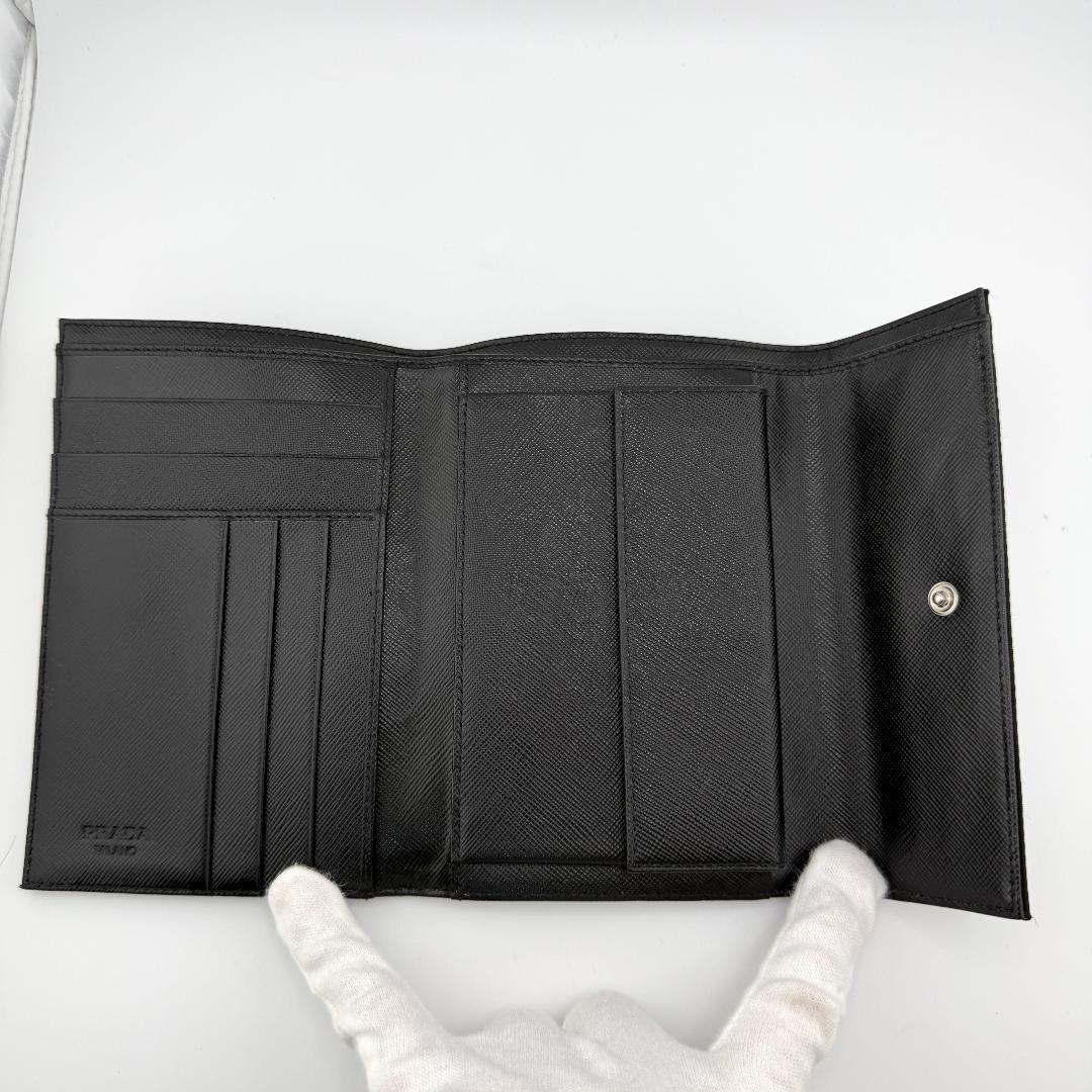 ✨美品✨ PRADA プラダ 三つ折り財布 ナイロン 札入れ　小銭入れ