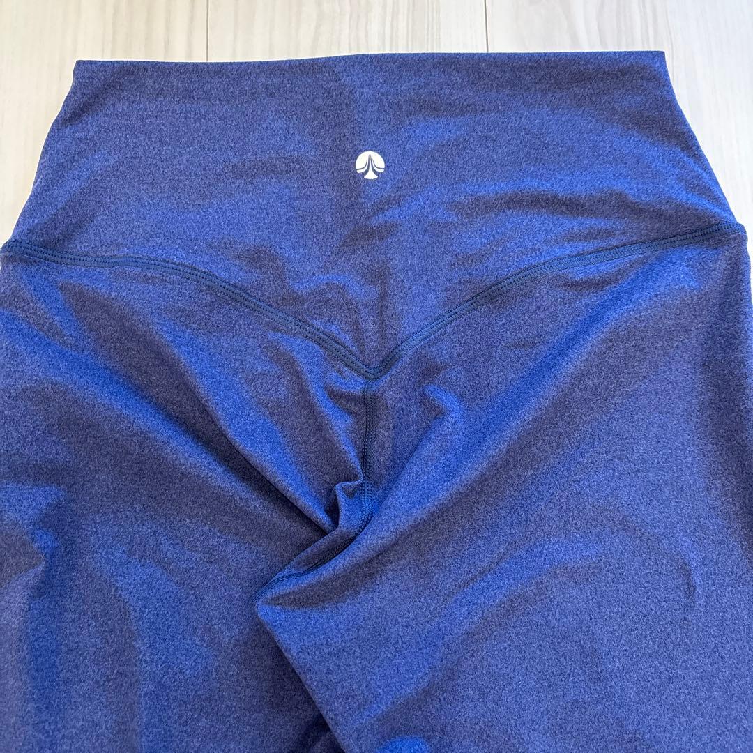 [極美品] SUKALA トレンカレギンス　M lava
