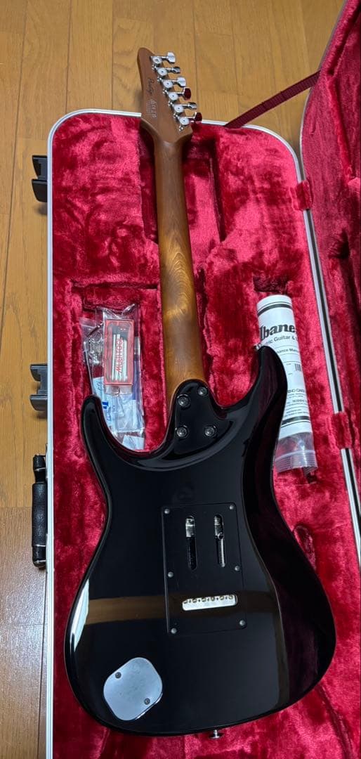 美品　Ibanez AZ2204B Prestige
