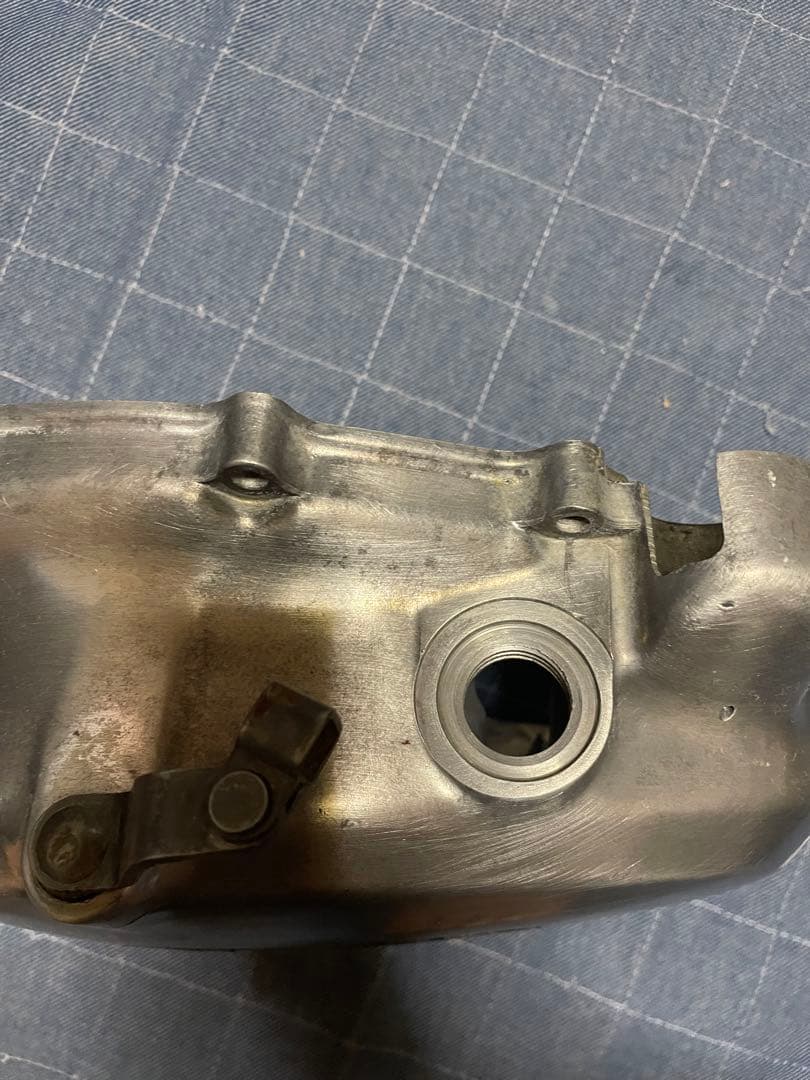 CB400T クラッチカバー 卵型
