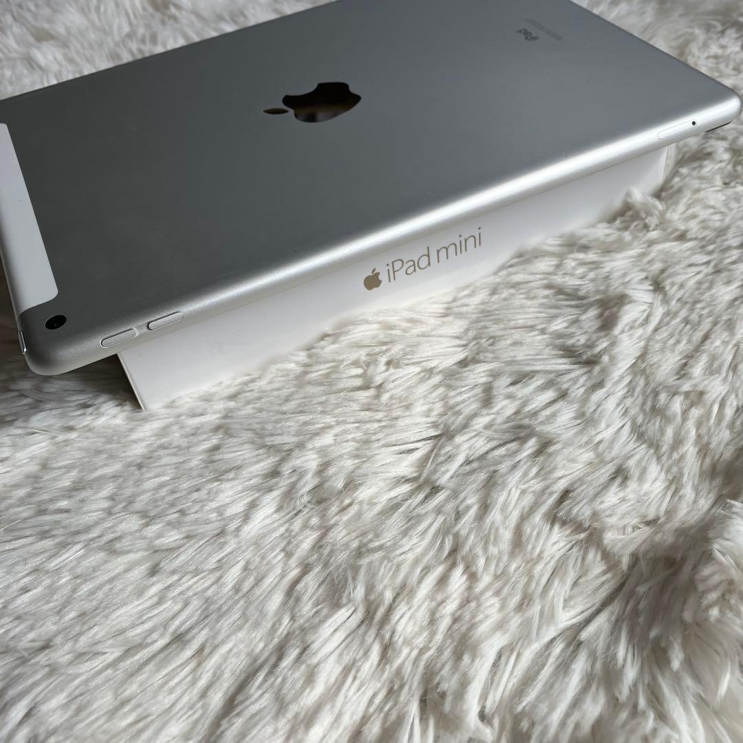 【完動品】iPad 第9世代 64GB SIMフリー 【すぐ発送】【付属品】