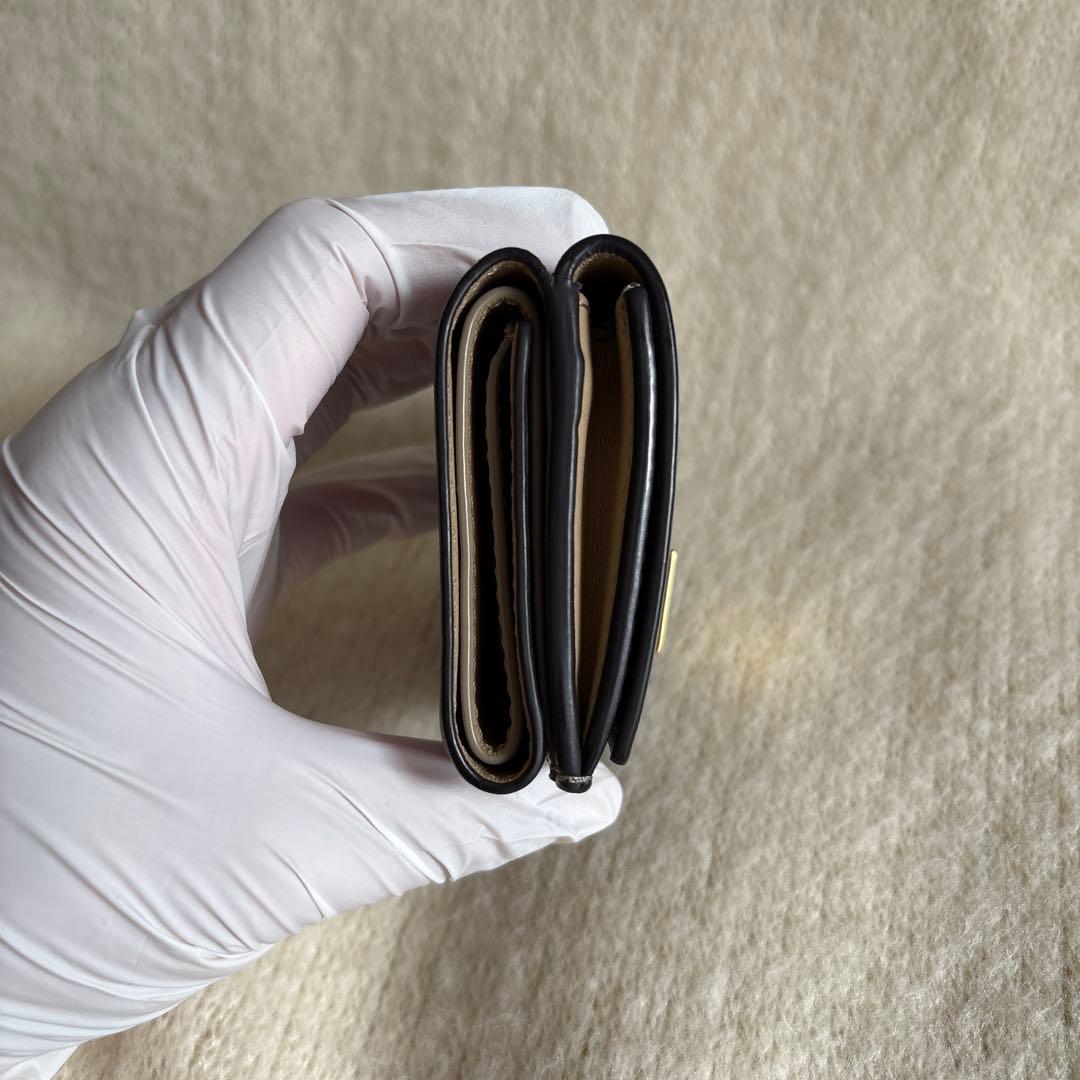 FENDI 三つ折り財布　ブルーグレー