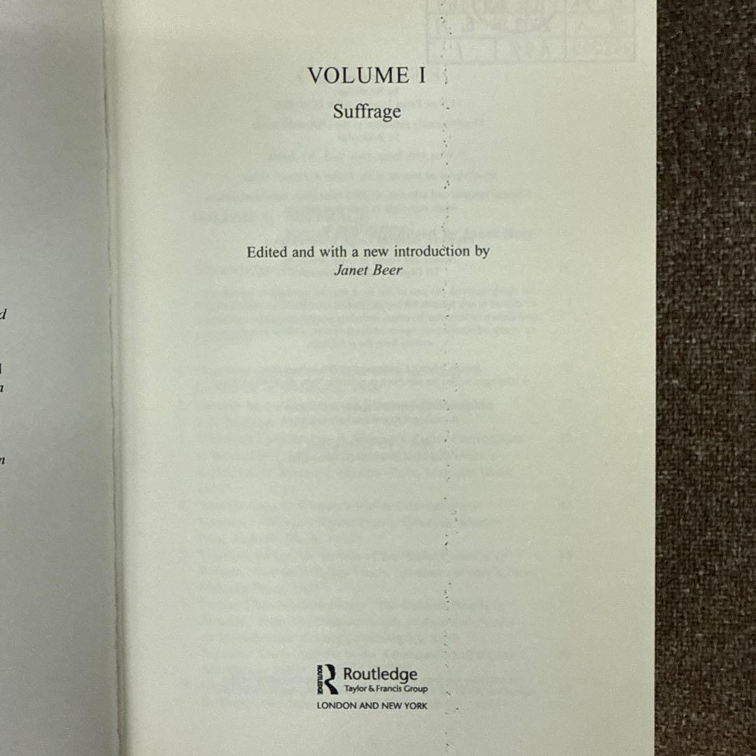 洋書 American Feminism Key Source Documents I