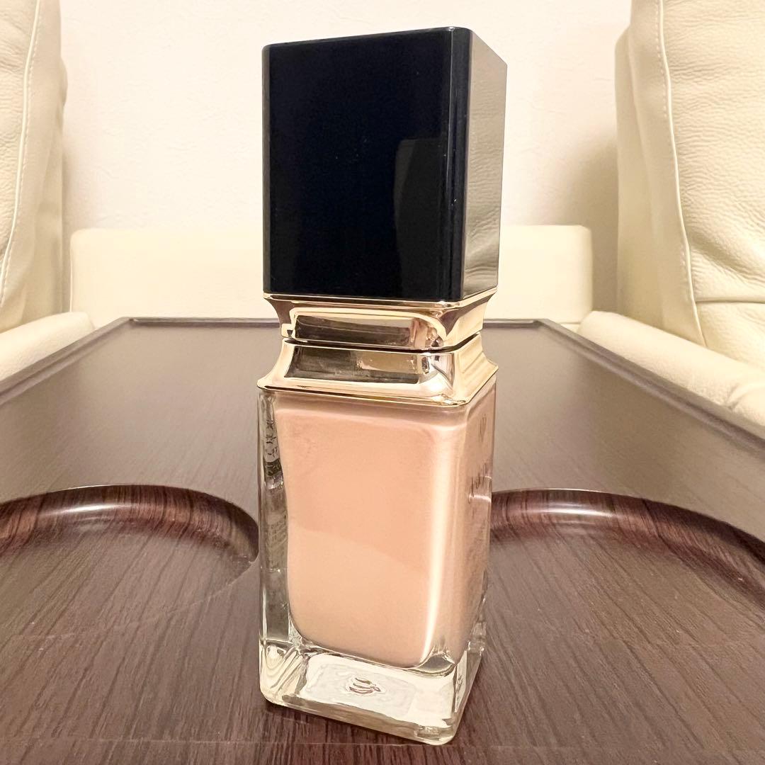 クレ・ド・ポー ボーテ タンフリュイドエクラ ナチュレル 35ml