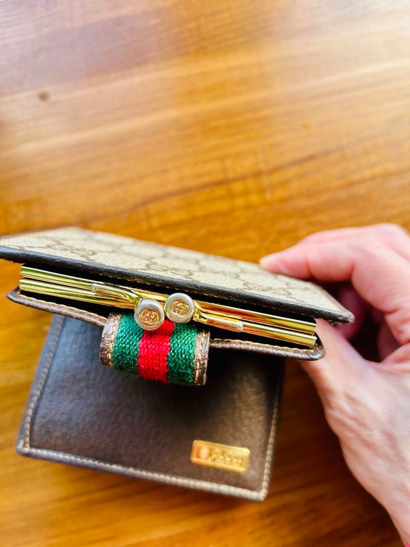 【美品】GUCCI Shelley Line 二つ折り財布