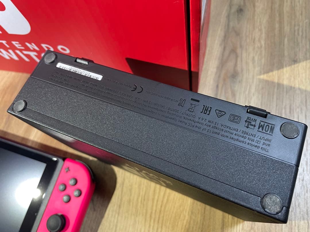 ニンテンドースイッチ ネオンブルー/ピンク 箱付きセット
