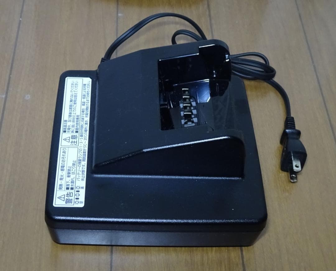 値下げ【新品未使用】Panasonic NKJ075Z 充電器