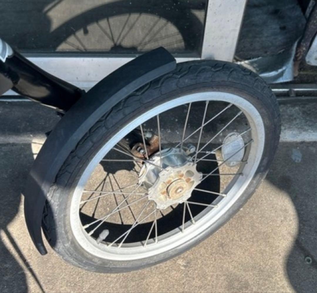 銀*郎様 【引き取り限定】STRIDA ストライダ-自転車
