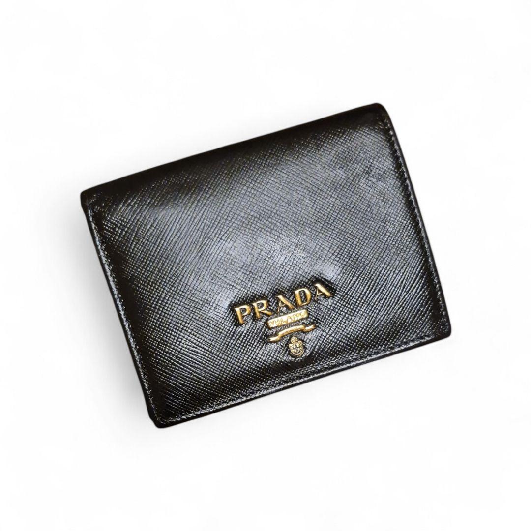 ＰＲＡＤＡ　プラダ　サフィアーノ　二つ折り財布 w