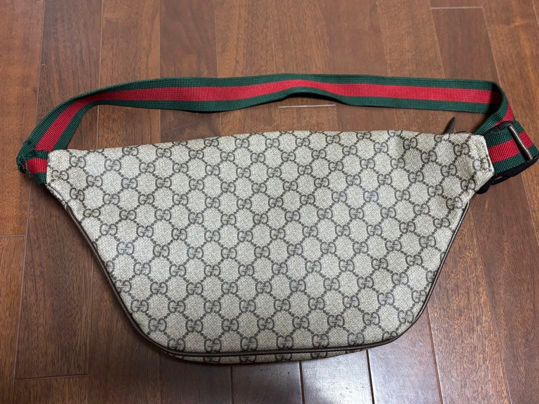 【いろはす】GUCCI グッチ スプリーム ベルトバッグ ウエストバッグ