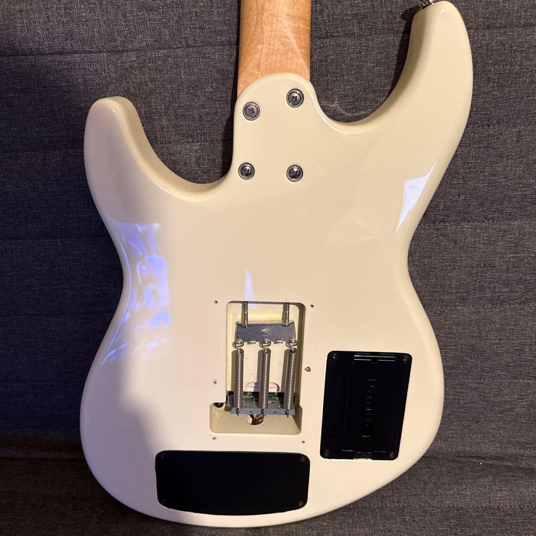 Line6 Variax James Tyler ホワイト ケース付