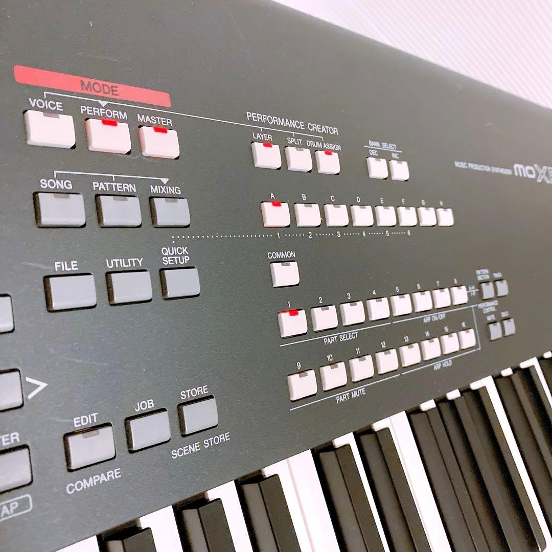 YAMAHA MOXF8 シンセサイザー 88鍵盤