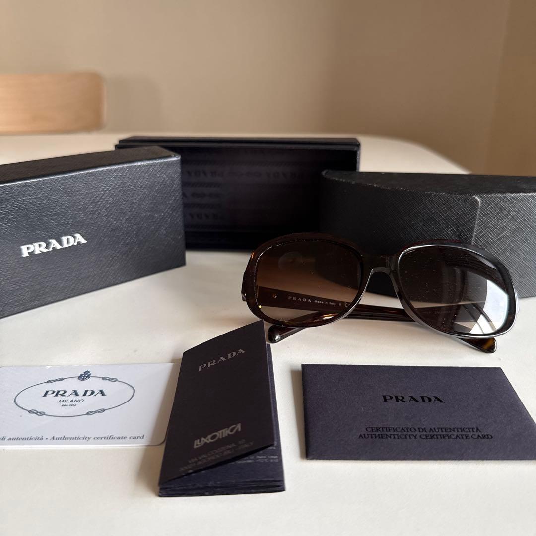 【タイムセール】プラダ PRADA サングラス レディース 純正ケース•箱付き