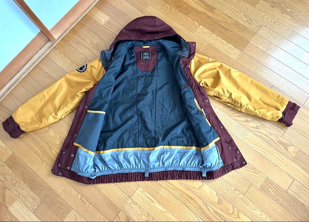 NIKE L.G.G●スノーボードジャケット バーガンディ/イエローLサイズ