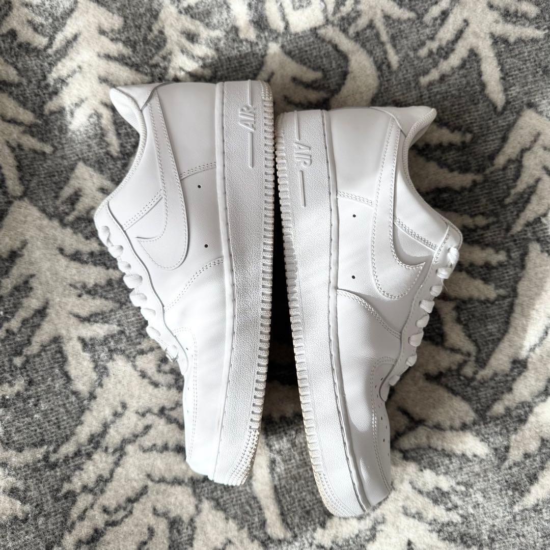 美品 Nike Air Force 1 '07 ホワイト US9 1/2 ナイキ
