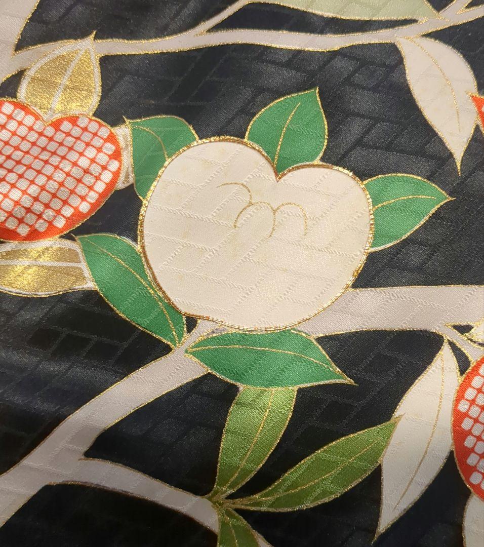 振袖　吾妻徳穂　黒　藤　橘　落款　金駒刺繍