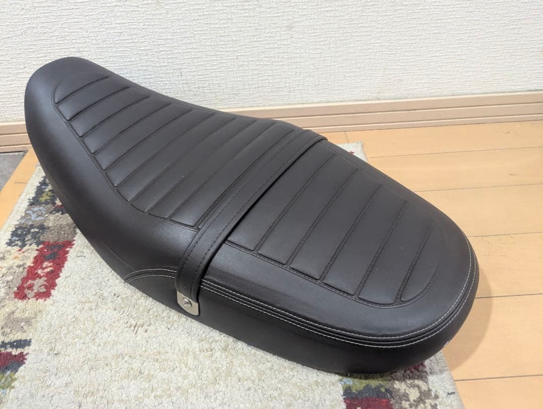 Z900RS ハイシート　中古美品　即日発送可能