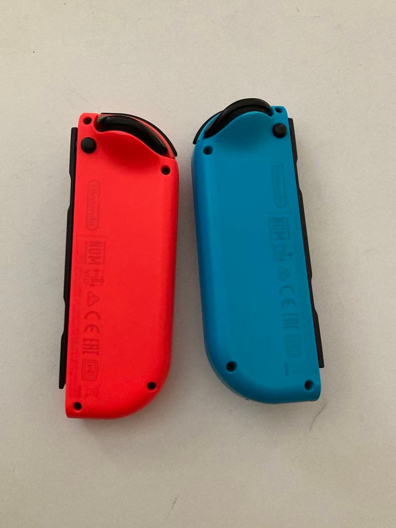 Joy-Con 赤青
