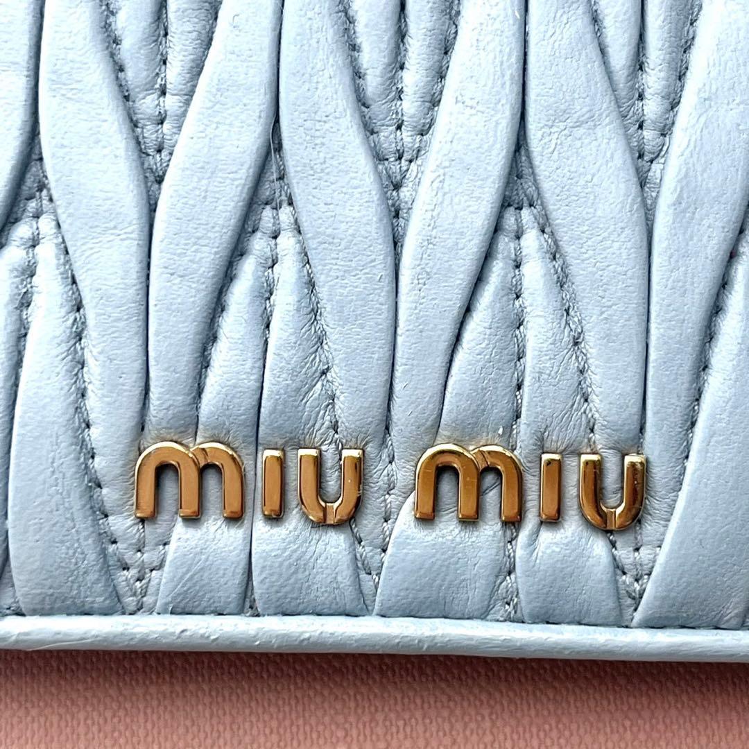 miu miu ミュウミュウ マテラッセ 二つ折り財布 付属品完備　0222-②