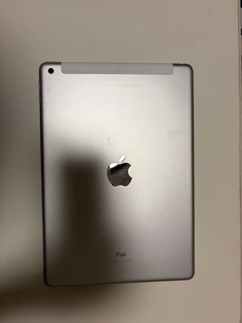 iPad 第9世代、スマートキーボード