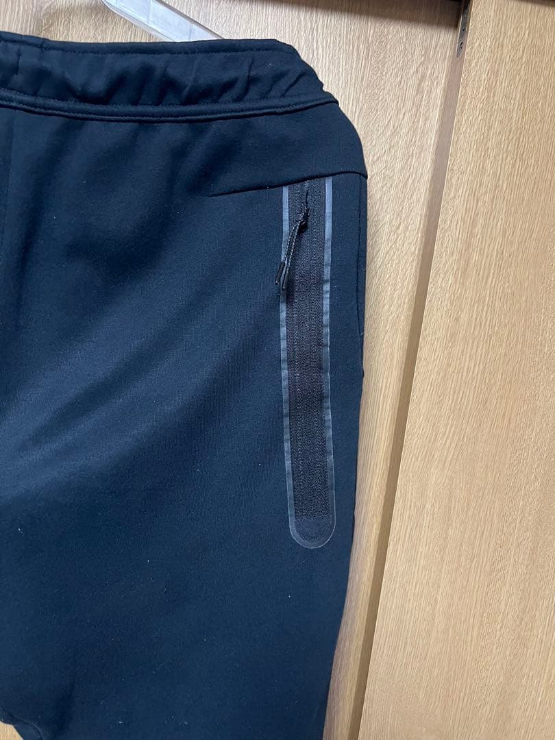 Nike テックフリース　パンツ
