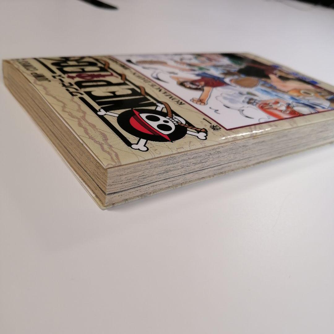 美品　ワンピース　1巻　初版　漫画　尾田栄一郎　希少　①