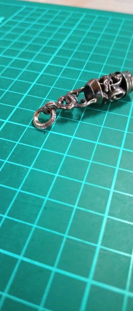 summerプロフィール確認クロムハーツローラーネックレス　革紐チップ付