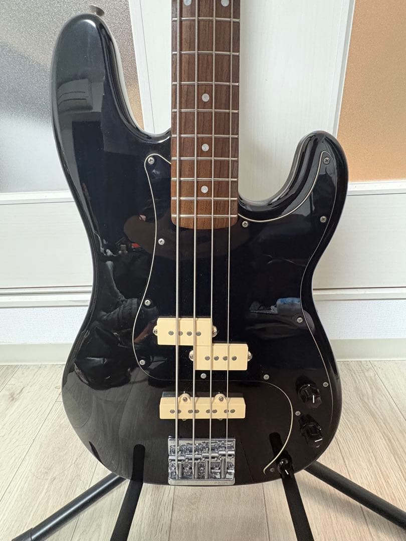 Squier プレシジョンベース