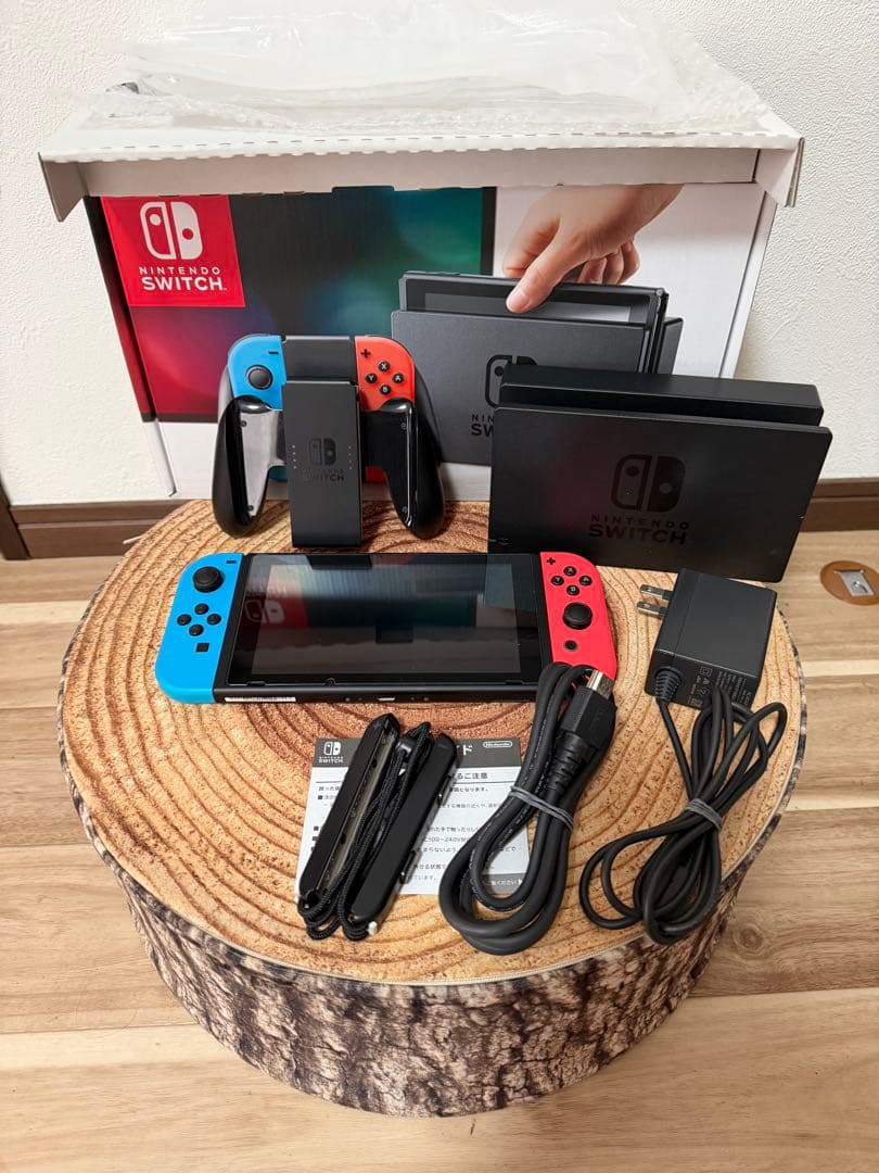 Nintendo Switch ニンテンドースイッチ本体　ネオン⑤