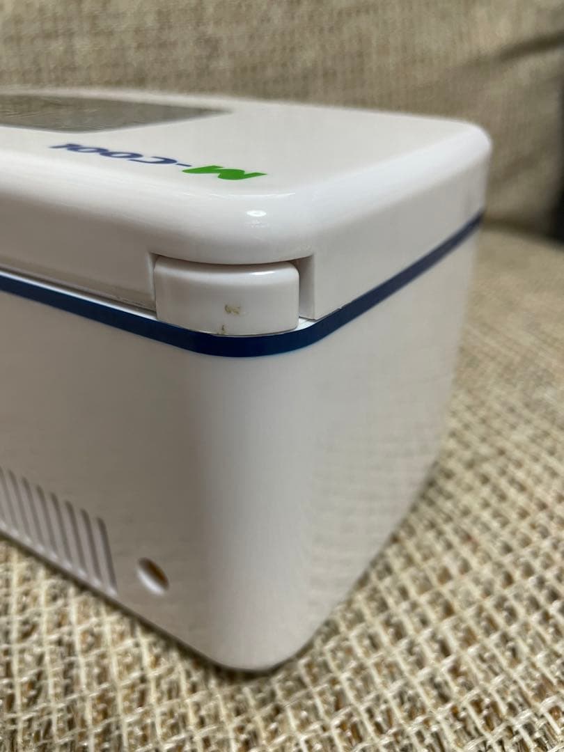 ポータブル冷蔵庫 インスリンクーラー インシュリン 内臓バッテリー付 コンパクト