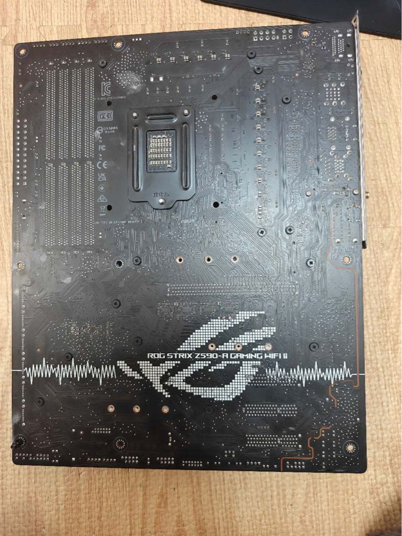 ROG STRIX Z590-A GAMING WIFI マザーボード