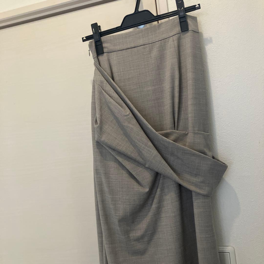 新品タグ付き デレス deres MUSE skirt Freya サイズ1