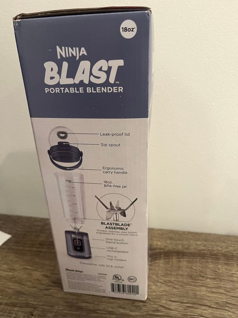 フ*ン様 Ninja Blast コードレスミキサー, 未開封です。