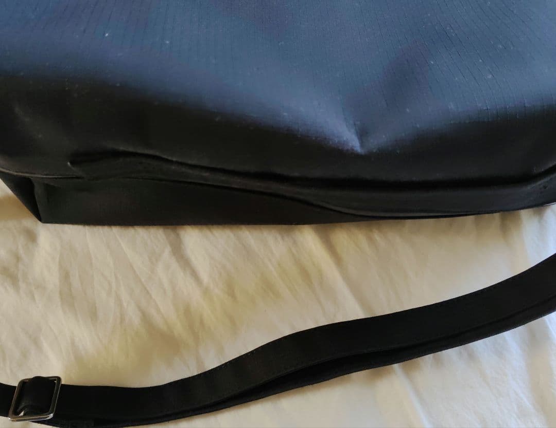 スーザン ベル Black & Black 24/7バッグSUSAN BIJL