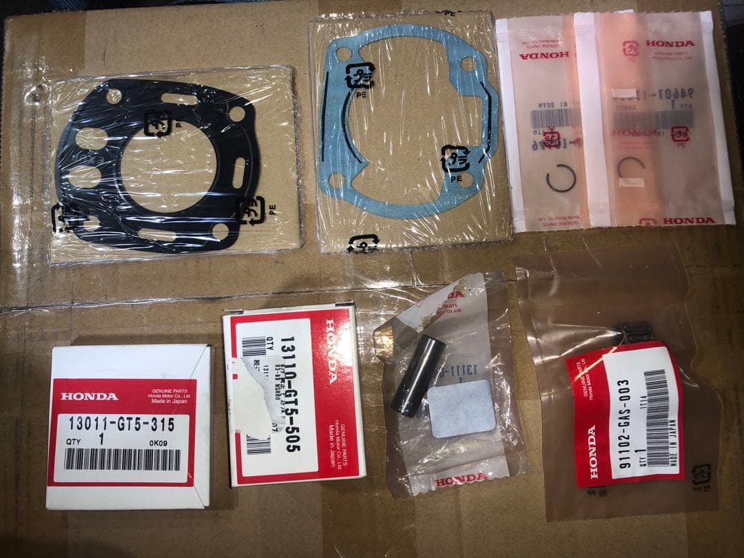 NSR80 新品ピストン　ピストンリング　ガスケット類