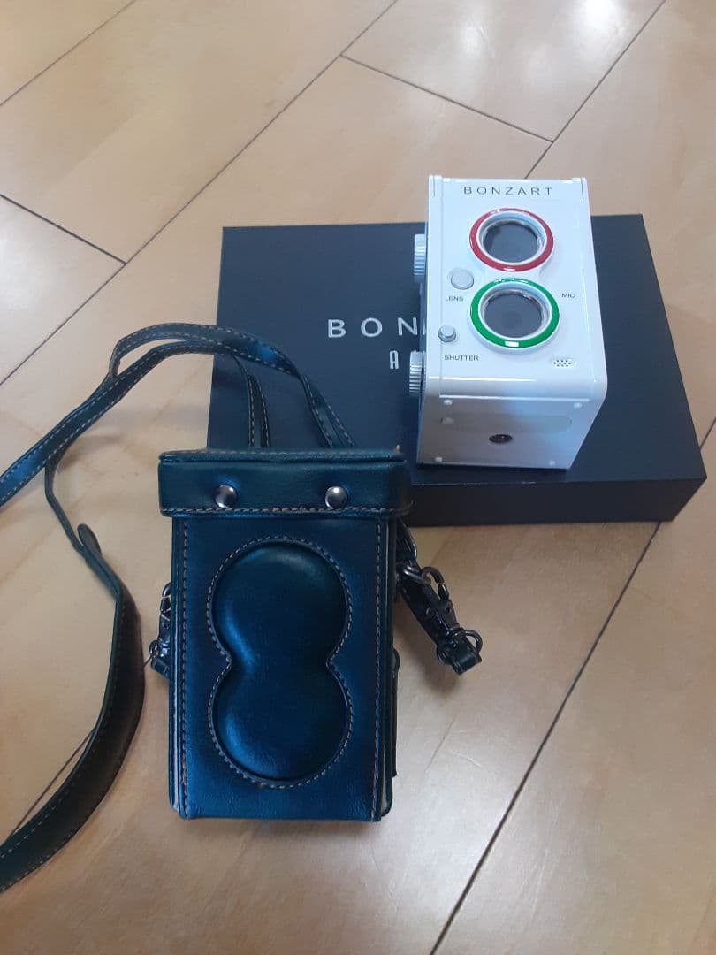 BONZART AMPFL デジタルトイカメラ 専用ケース付き