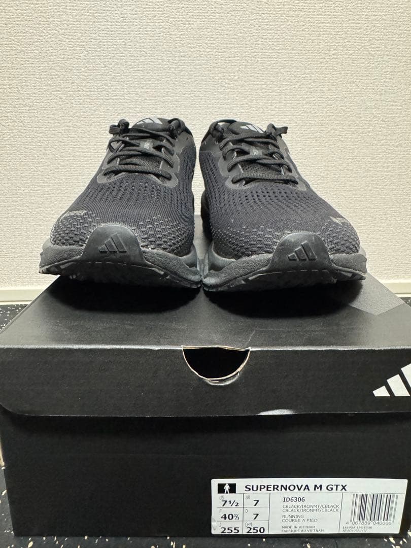 adidas SUPERNOVA GTX 25.5㎝