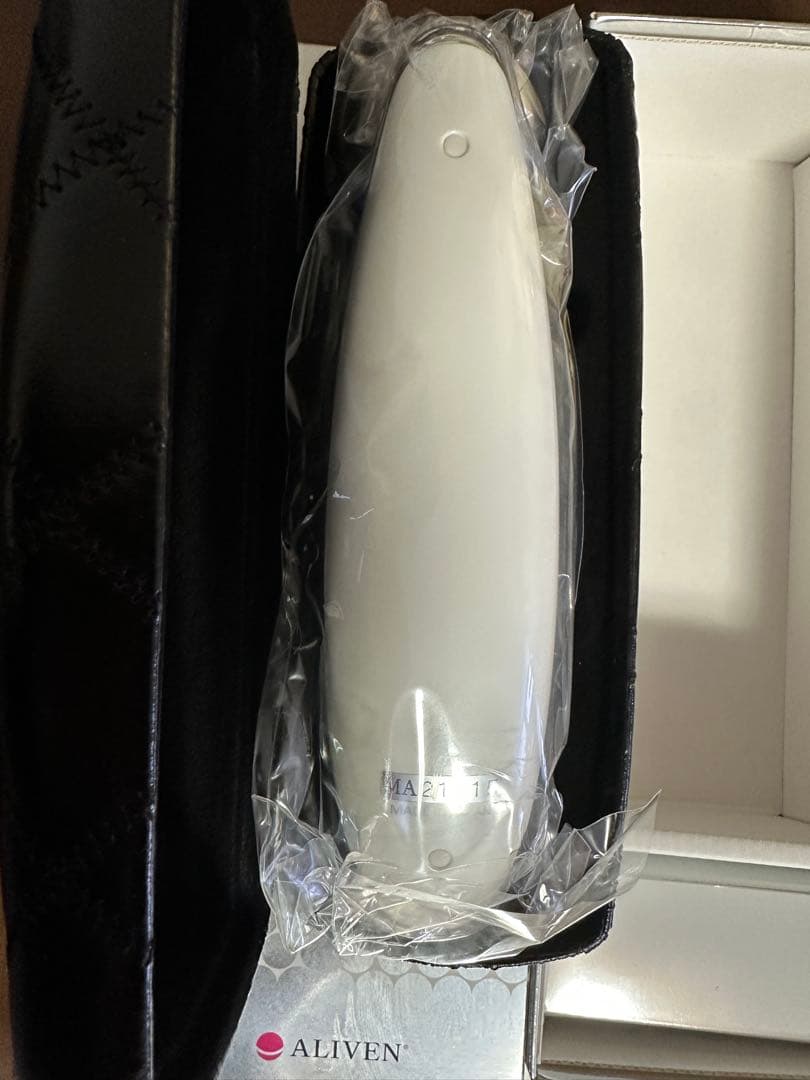 【新品未使用】アライヴン インベル ウルトラパルスポレーション美顔器