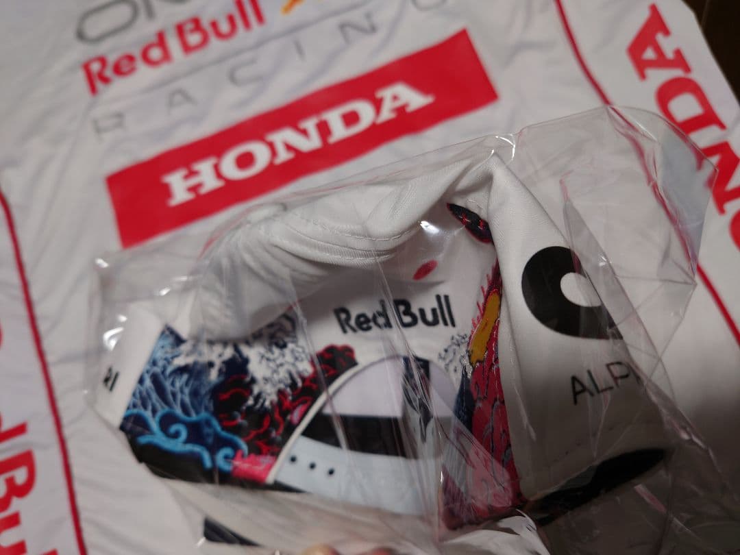 VIP 2025 F1日本GP限定　RedBull Racing キャップ 白