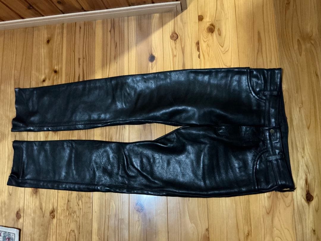 VANSONブラックレザー スリムフィットパンツ　サイズ36