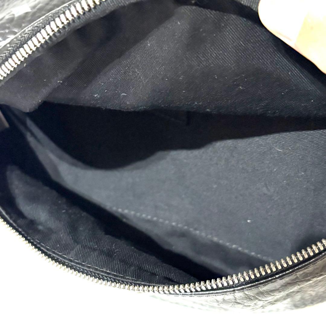 【美品】MCM　ボディバッグ　ウエストバッグ　レザー　本革　ロゴ　ブラック