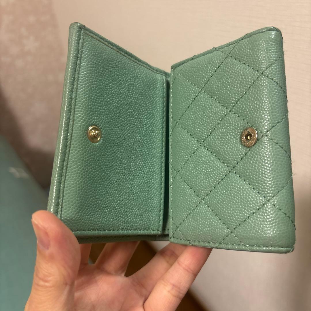 シャネル　CHANEL ミントグリーン 三つ折り財布