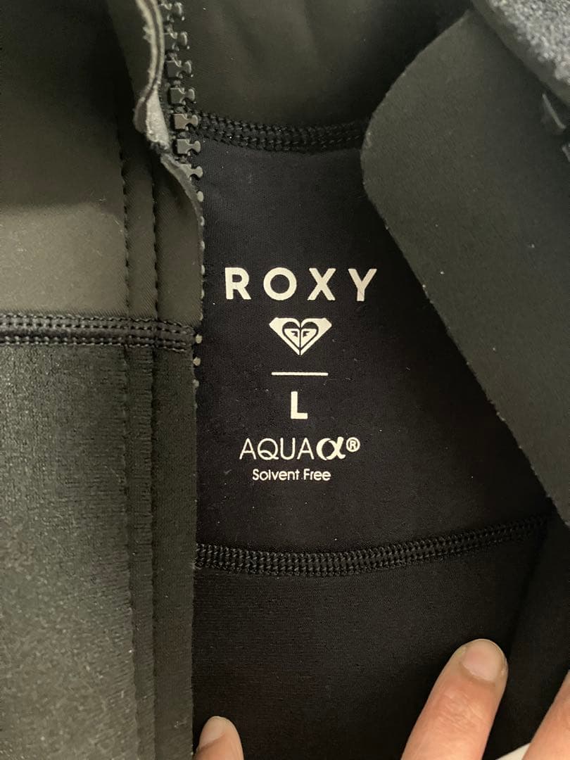 ROXY（ロキシー）バックジップフルスーツ　2ミリ　Lサイズ　ハンガー付き