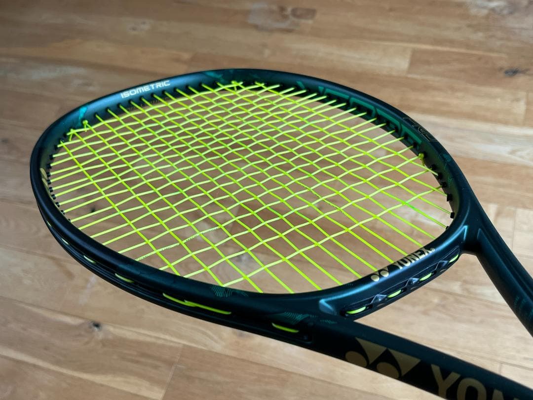 ☆美品☆YONEX VCORE PRO 97☆G2☆