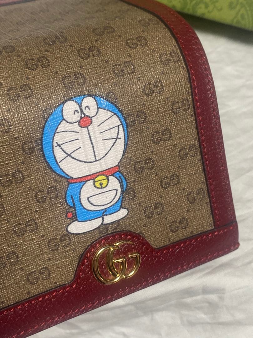 グッチ　GUCCI GG柄 ドラえもん　コラボ ダブルG 2つ折り財布 超美品